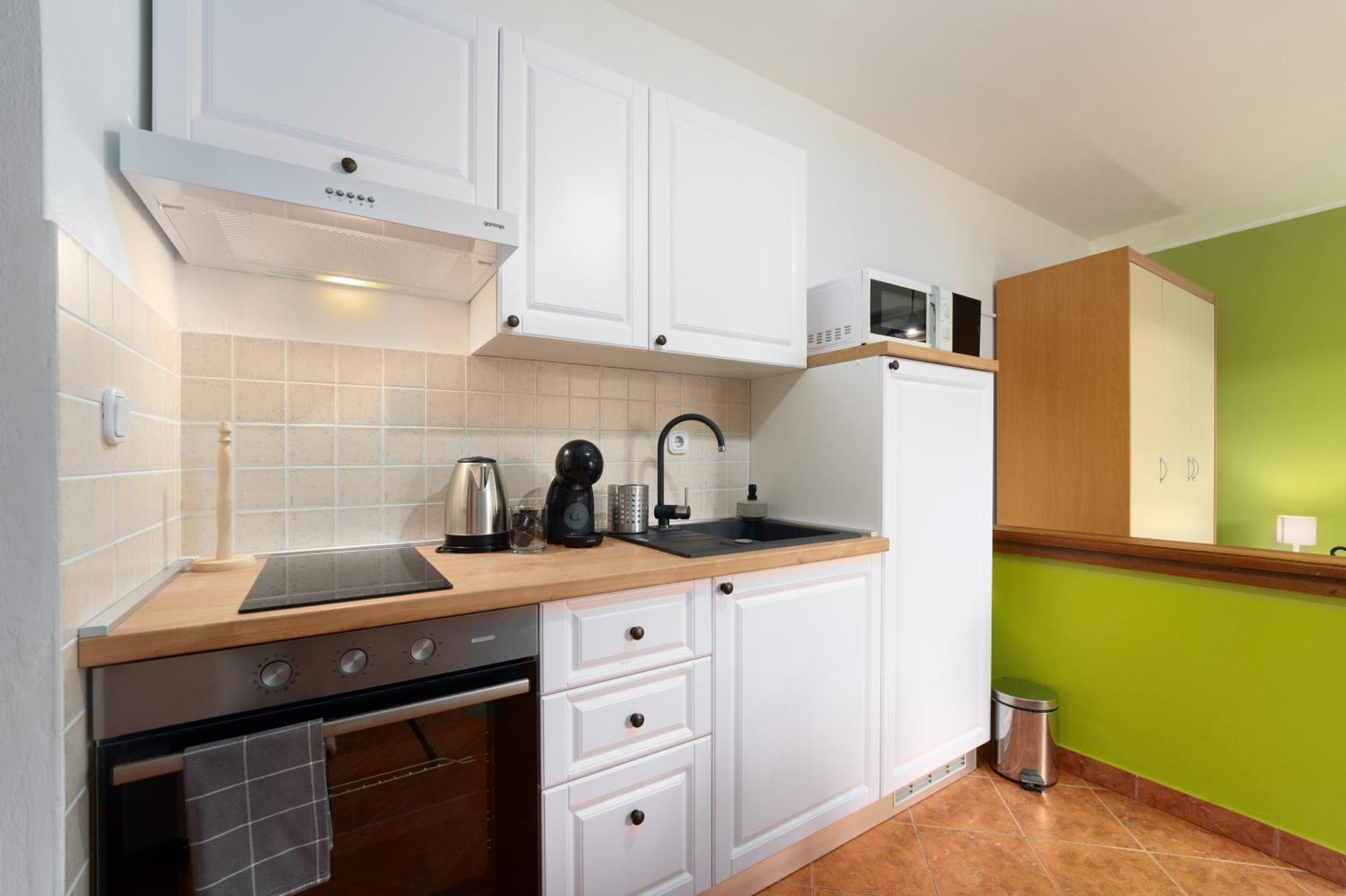 Studio Apartment เวอร์ซาร์ ภายนอก รูปภาพ